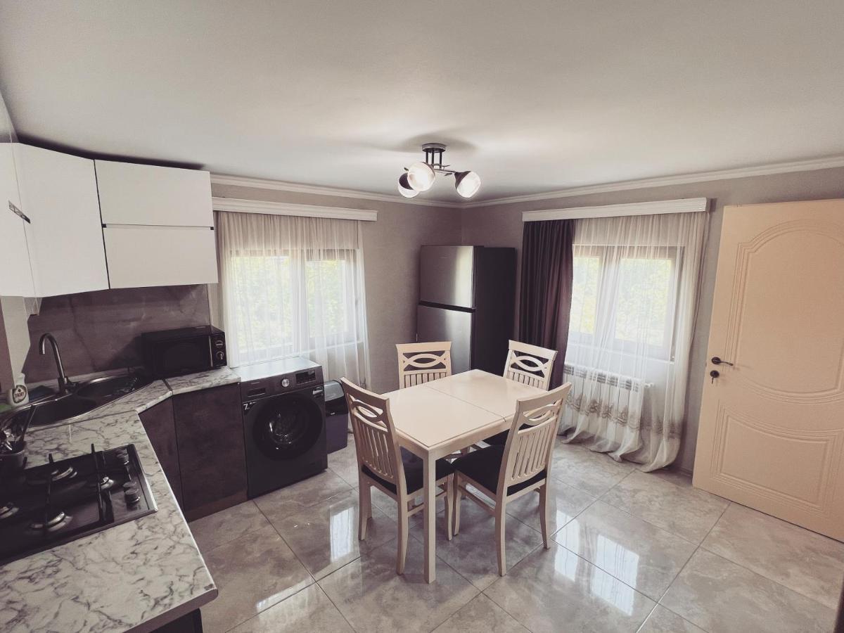 Apartamento Gardenia Tskaltubo Exterior foto